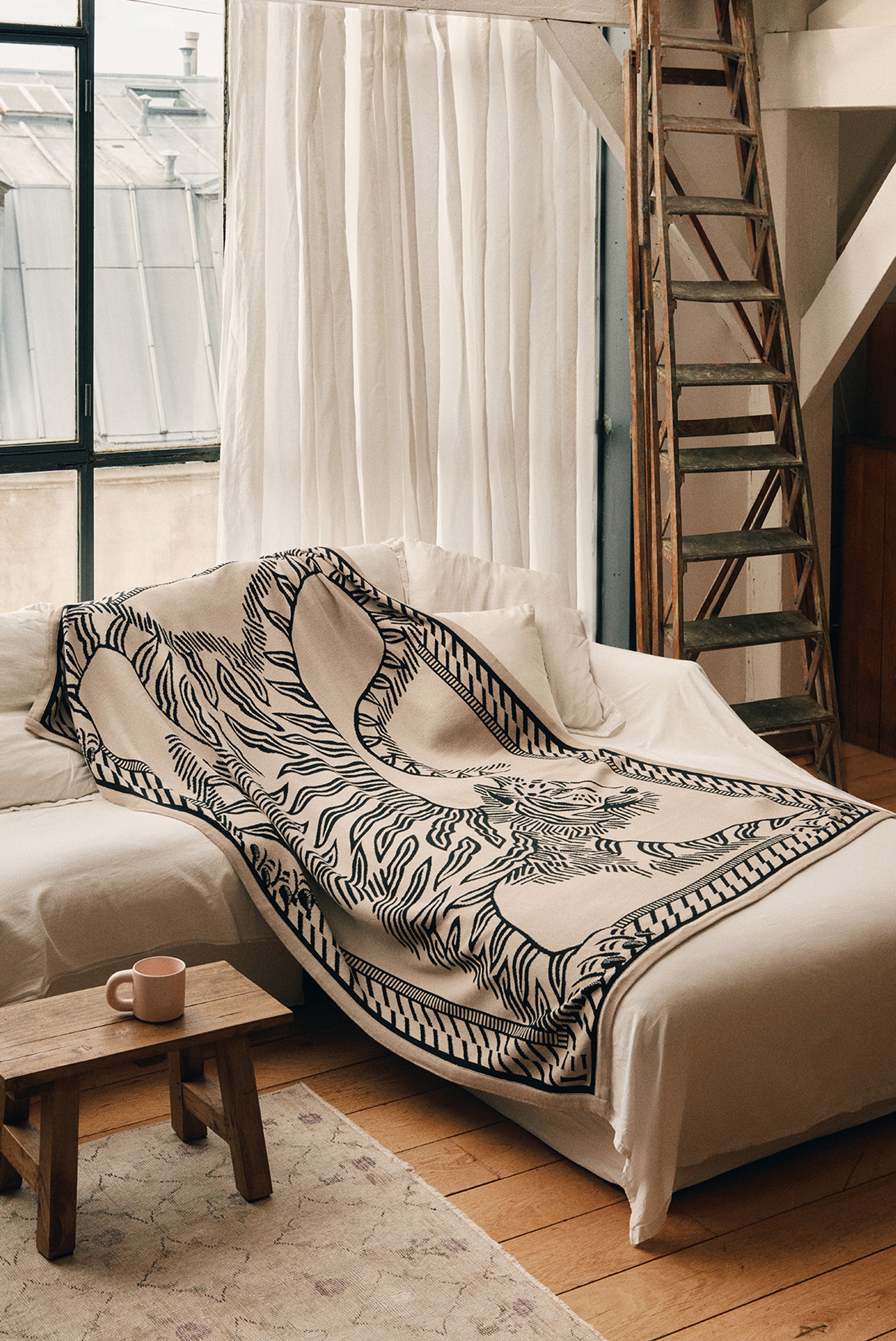 Blanket 130 - Mantra - Natural