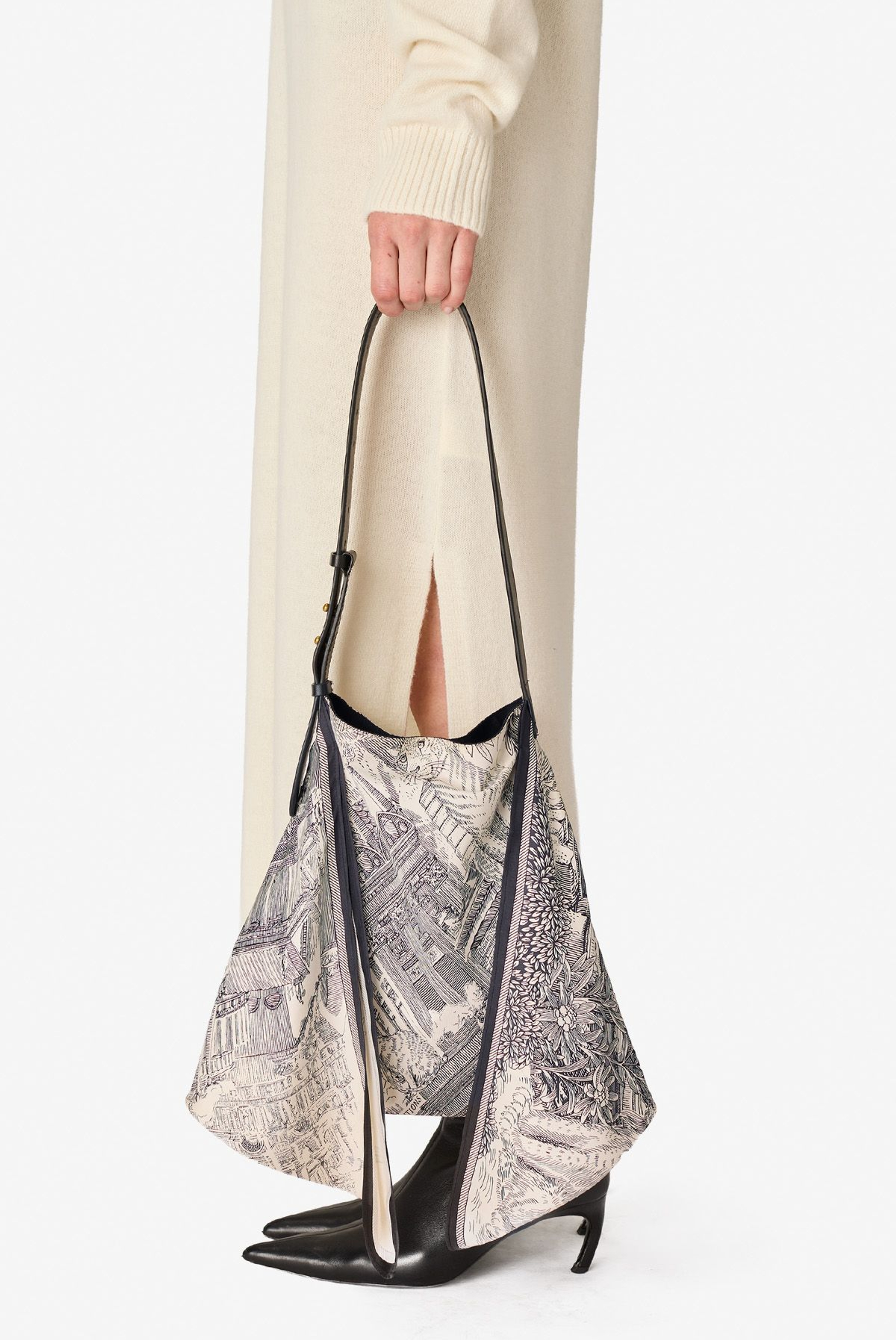 Scarf Bag - Piranesi - Black
