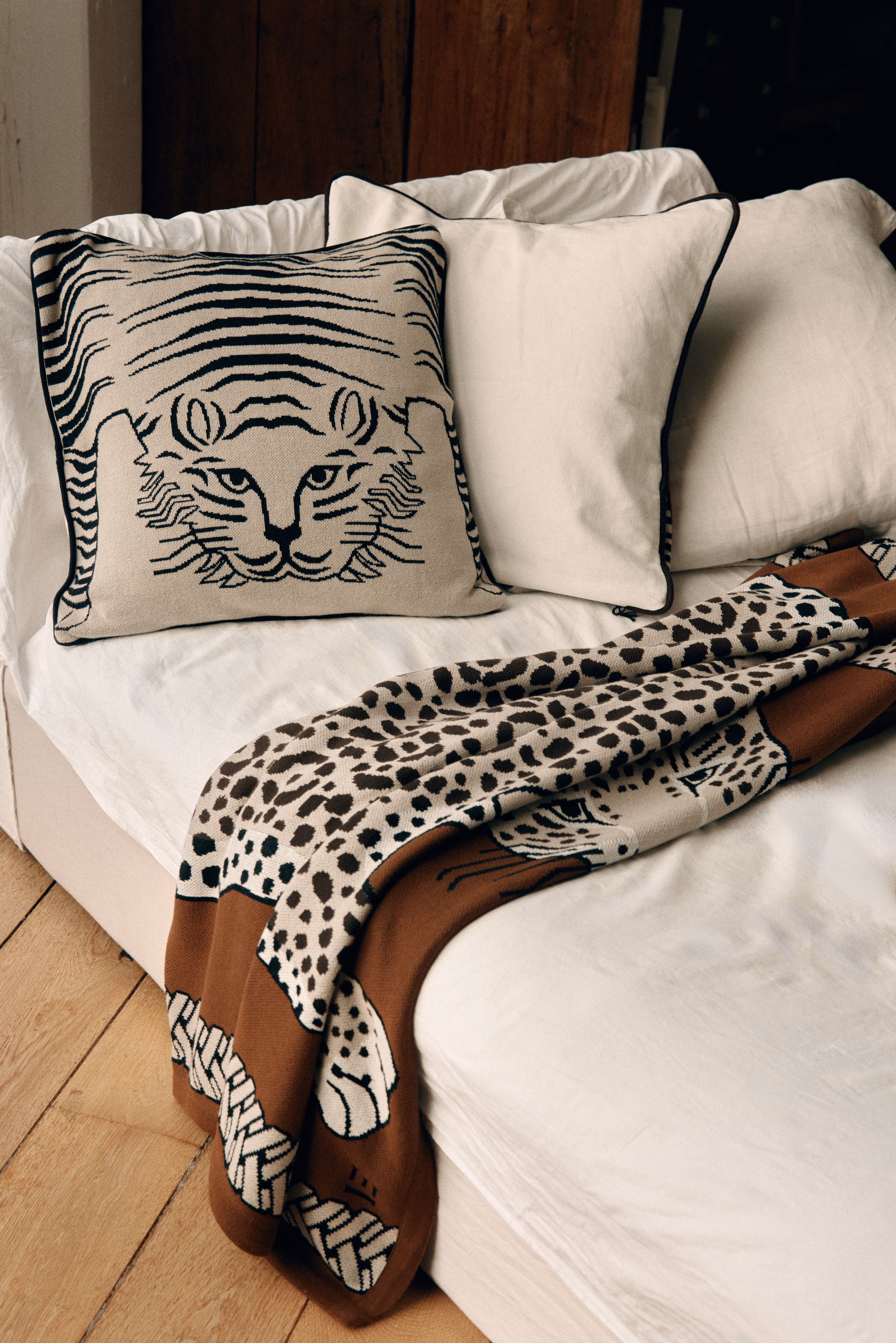 Cushion_cover-50-Baldo-Natural-50x50_cm-Throw-Blanket-130-Leopard-Beige-Cotton-130x190_cm